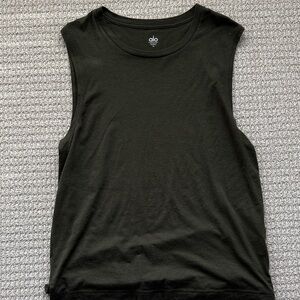 ALO Yoga Mens green sleeveless  Top